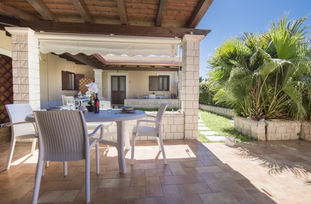 Villa Sayonara Elvira Trilo B – Appartamenti a 50 metri dal mare di Fontane Bianche